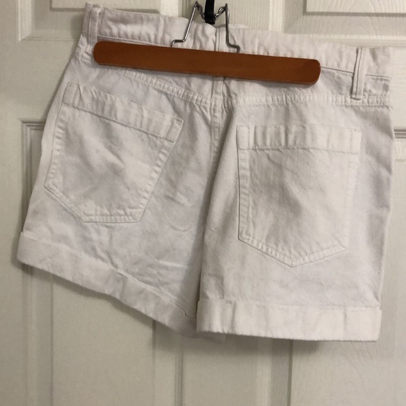 Gap white denim shorts. - Picture 2 of 2